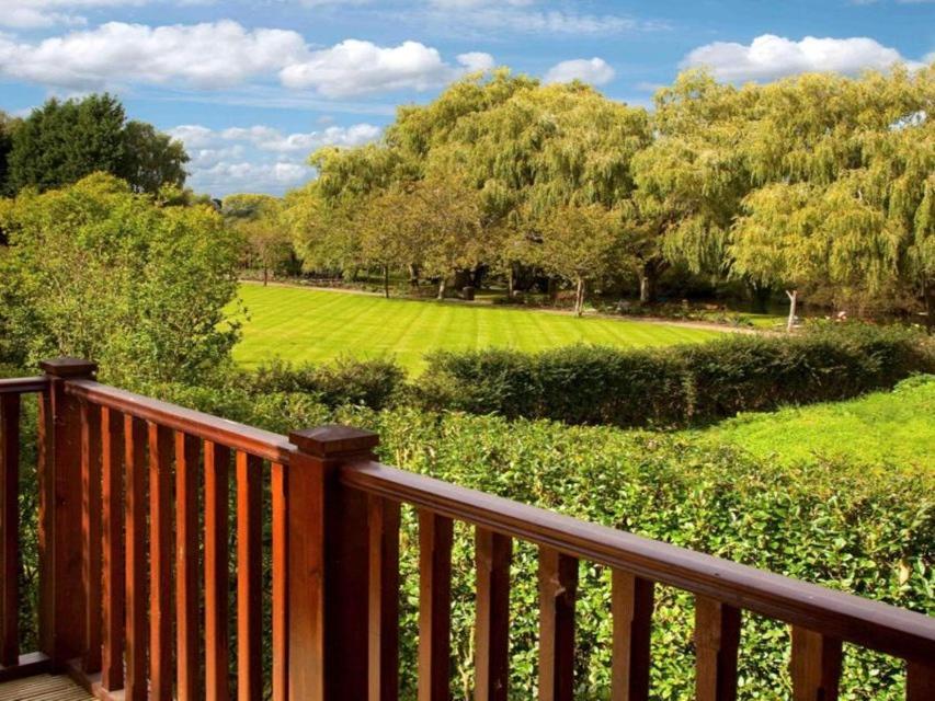Cherbridge Lodges - Riverside Lodges, Short Lets Oxford Phòng bức ảnh